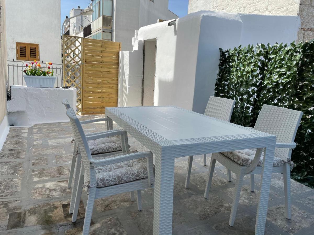 Alcova Di Giulia Apartment Ostuni Luaran gambar